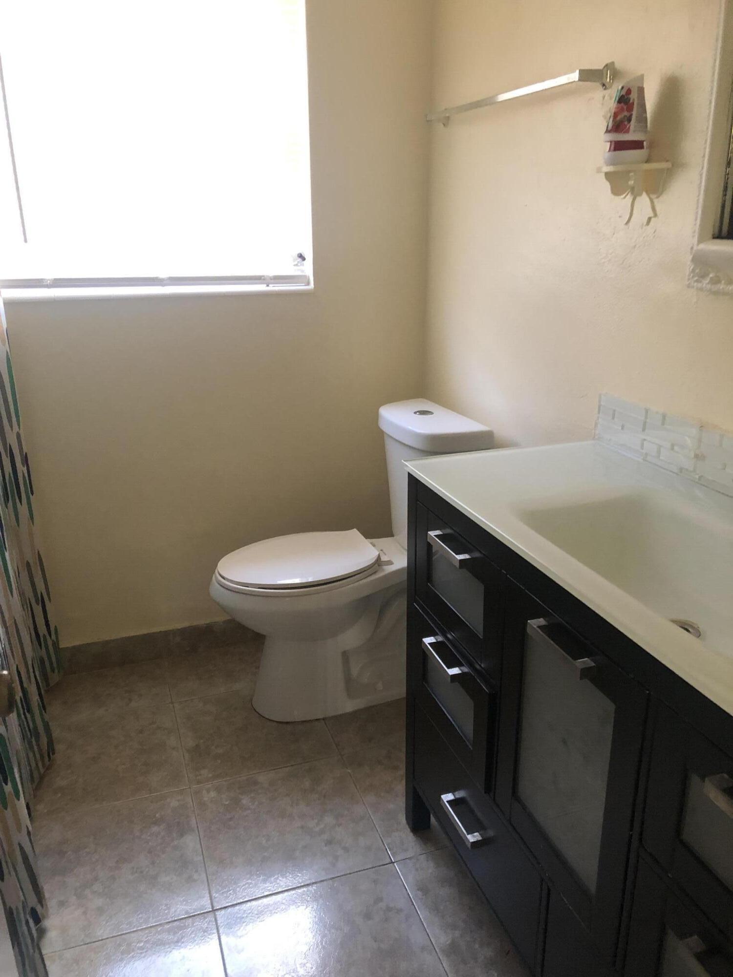 MIRAMAR ISLES SEC 3 - Residential Lease