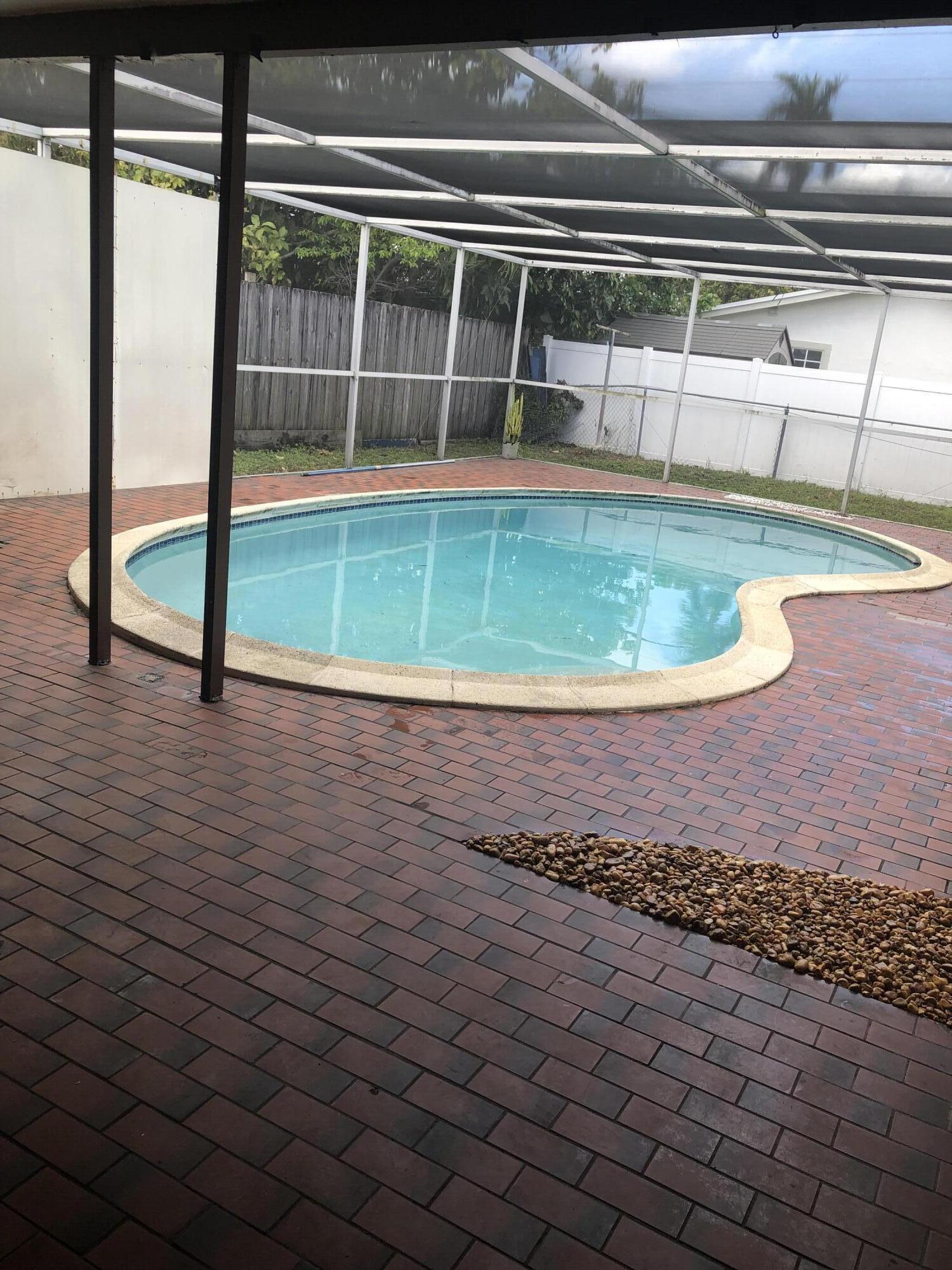 MIRAMAR ISLES SEC 3 - Residential Lease