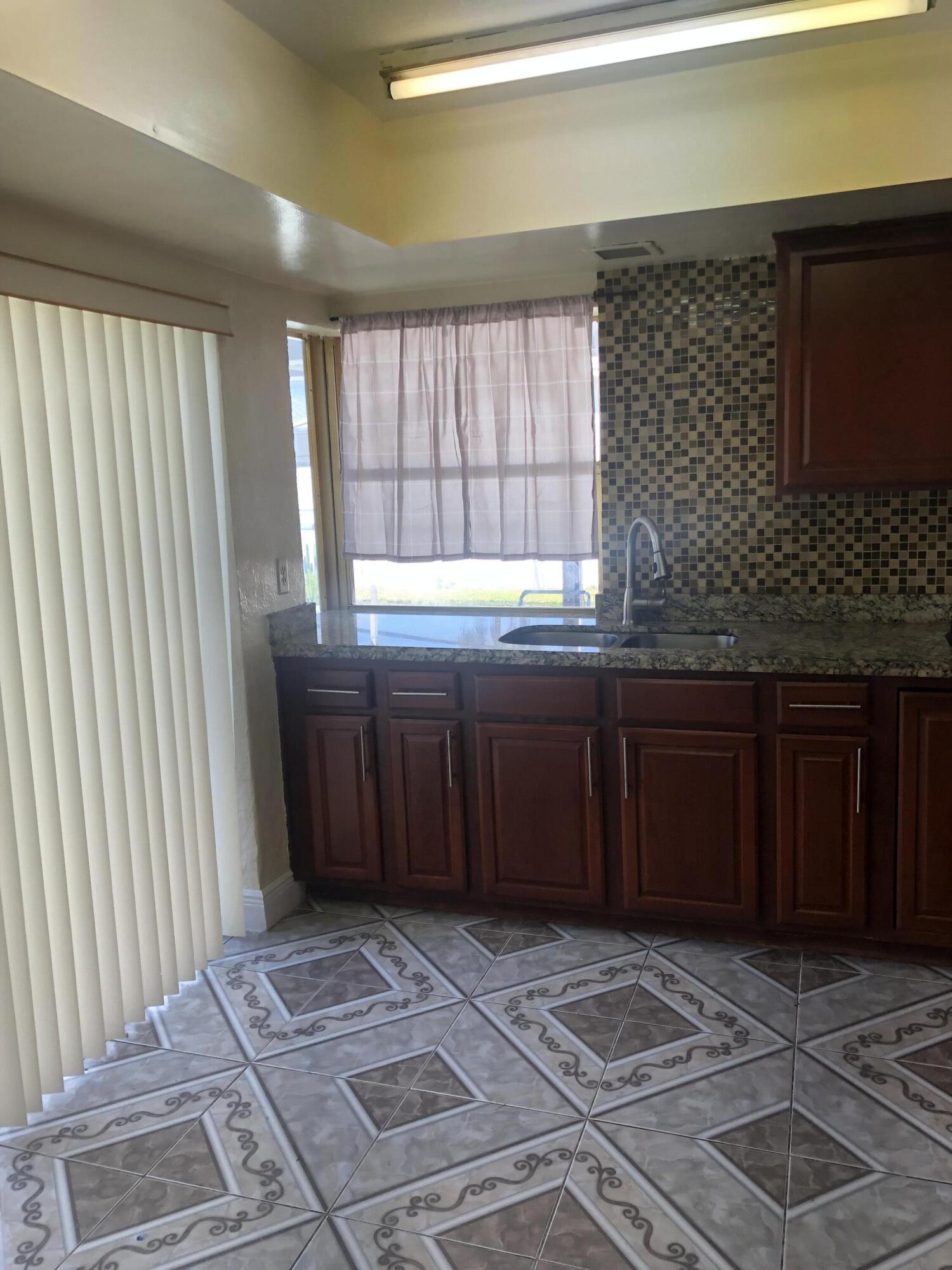 MIRAMAR ISLES SEC 3 - Residential Lease