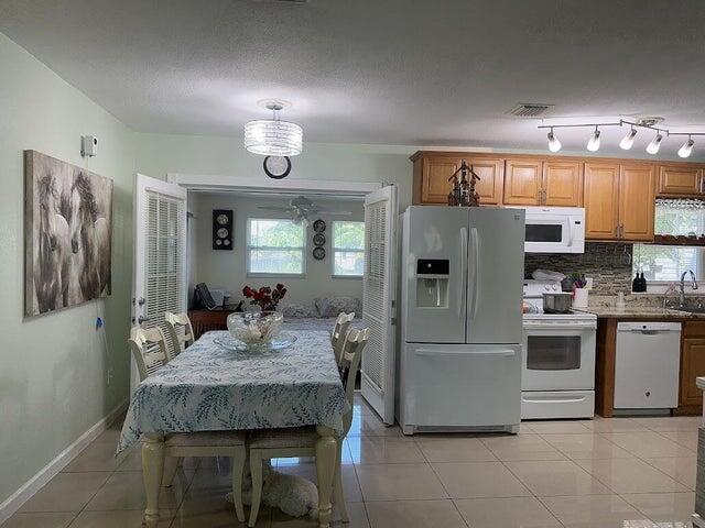 RIVER PARK UNIT 6 - Residential