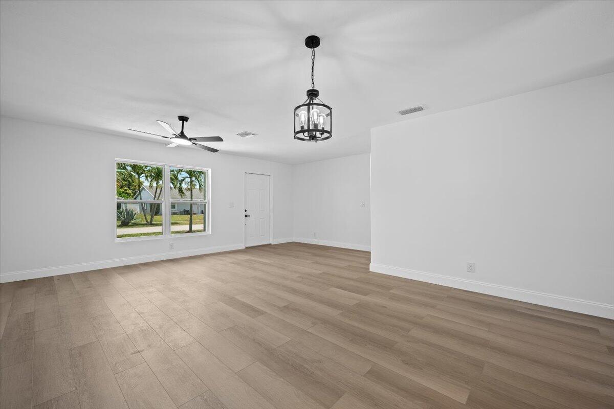 4820 Poseidon Place