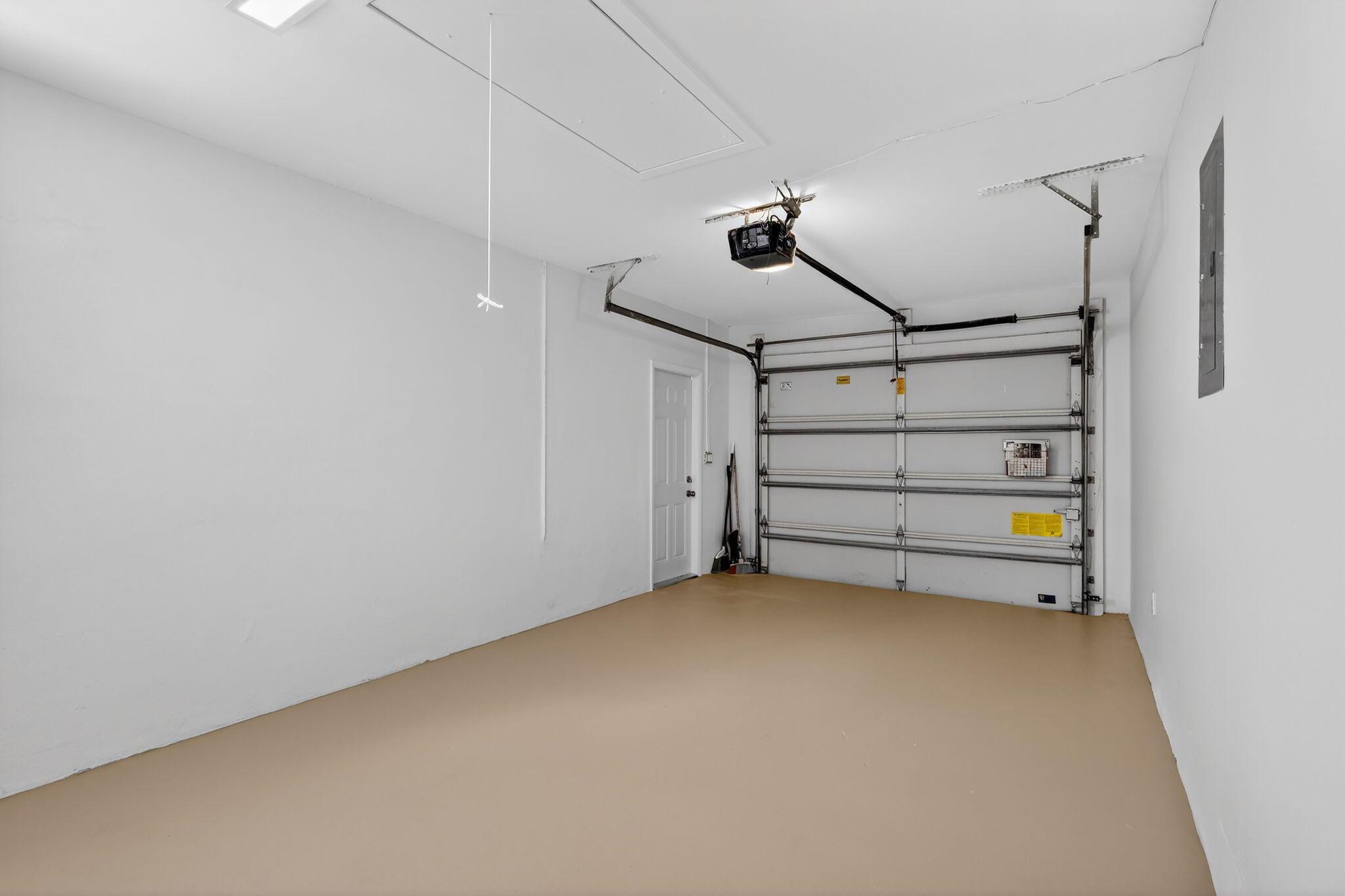 PALM BEACH LEISUREVILLE S - Residential