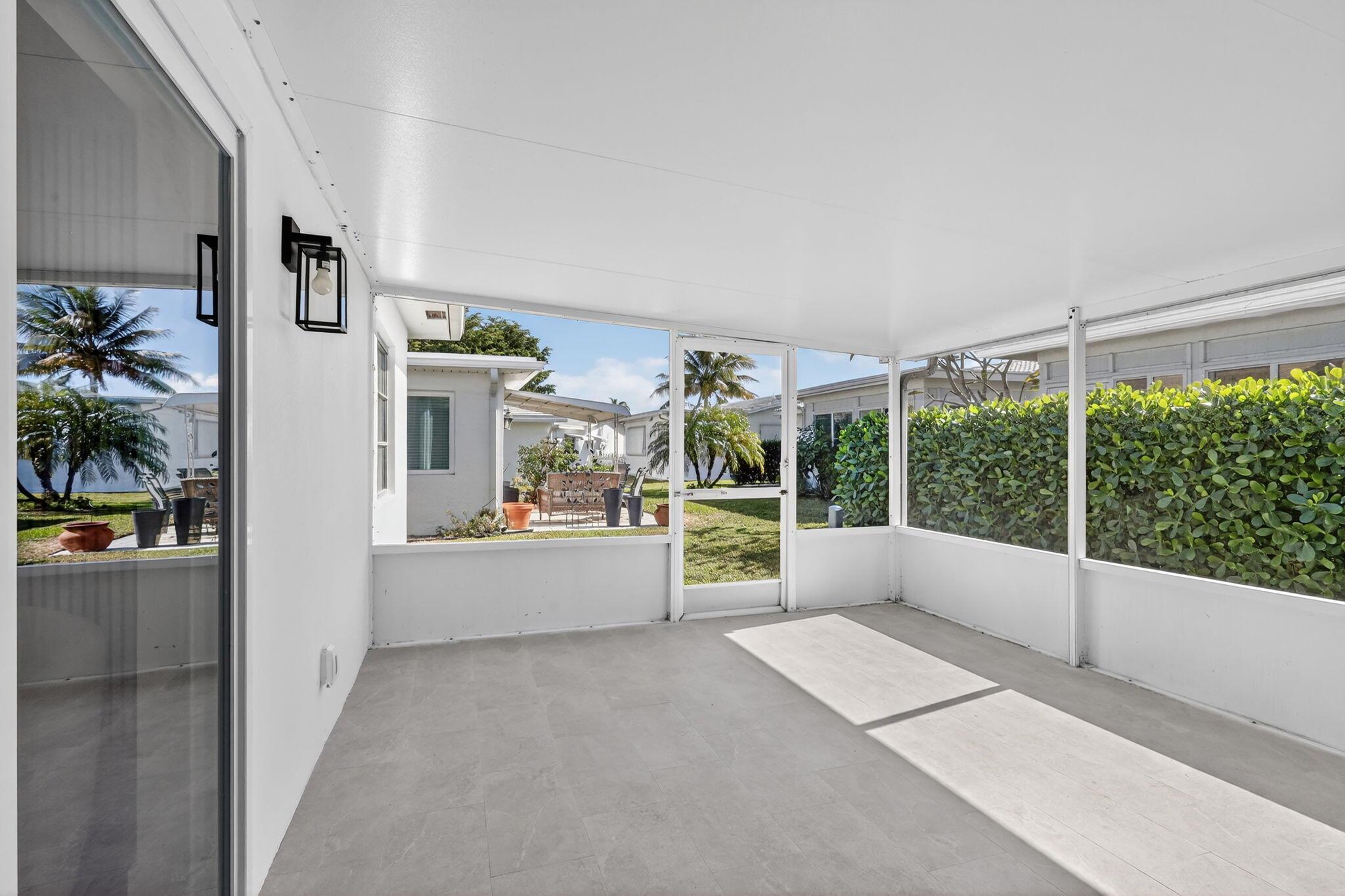 PALM BEACH LEISUREVILLE S - Residential