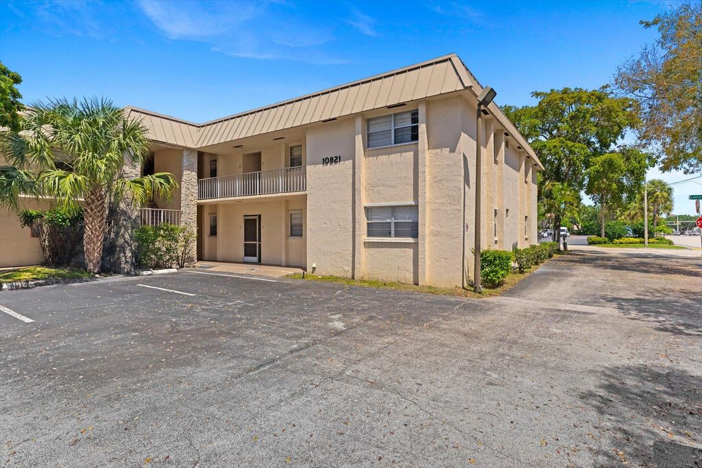 Photo of 10821 N Military Trail #19, Palm Beach Gardens, FL 33410 (MLS # R11082338)