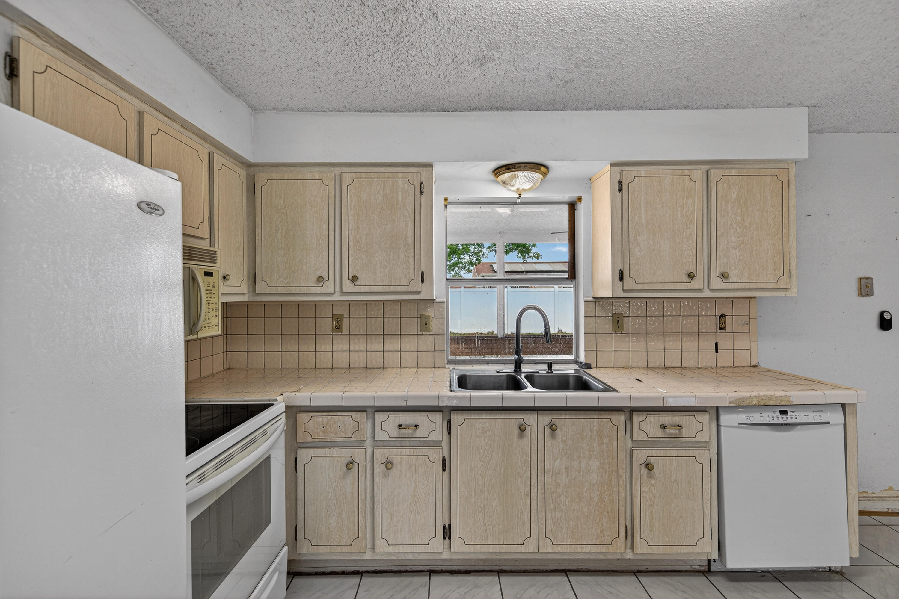 WESTWOOD COMMUNITY 5 - Residential