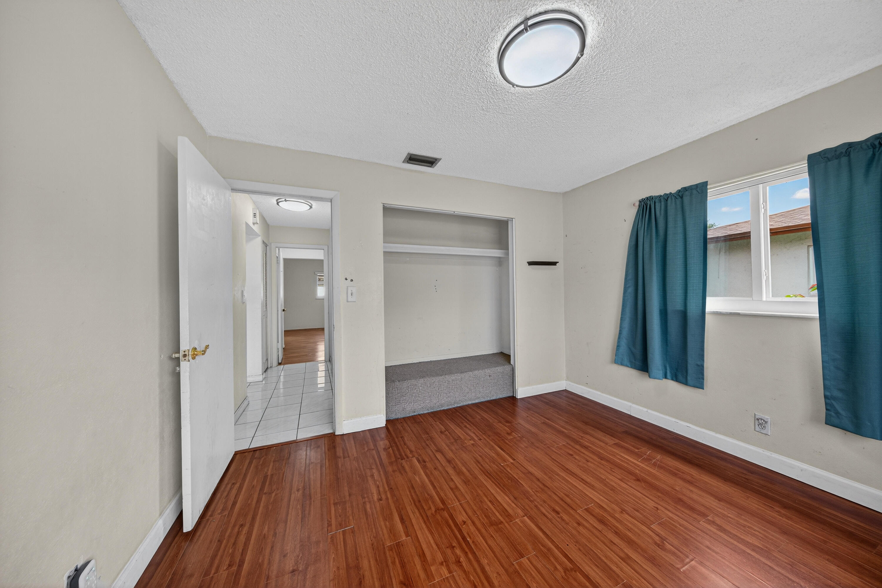 WESTWOOD COMMUNITY 5 - Residential