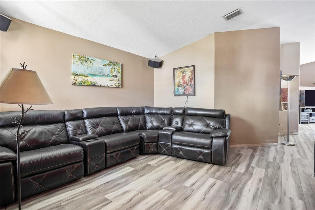 Wyndham Lakes North 158-2 - Residential