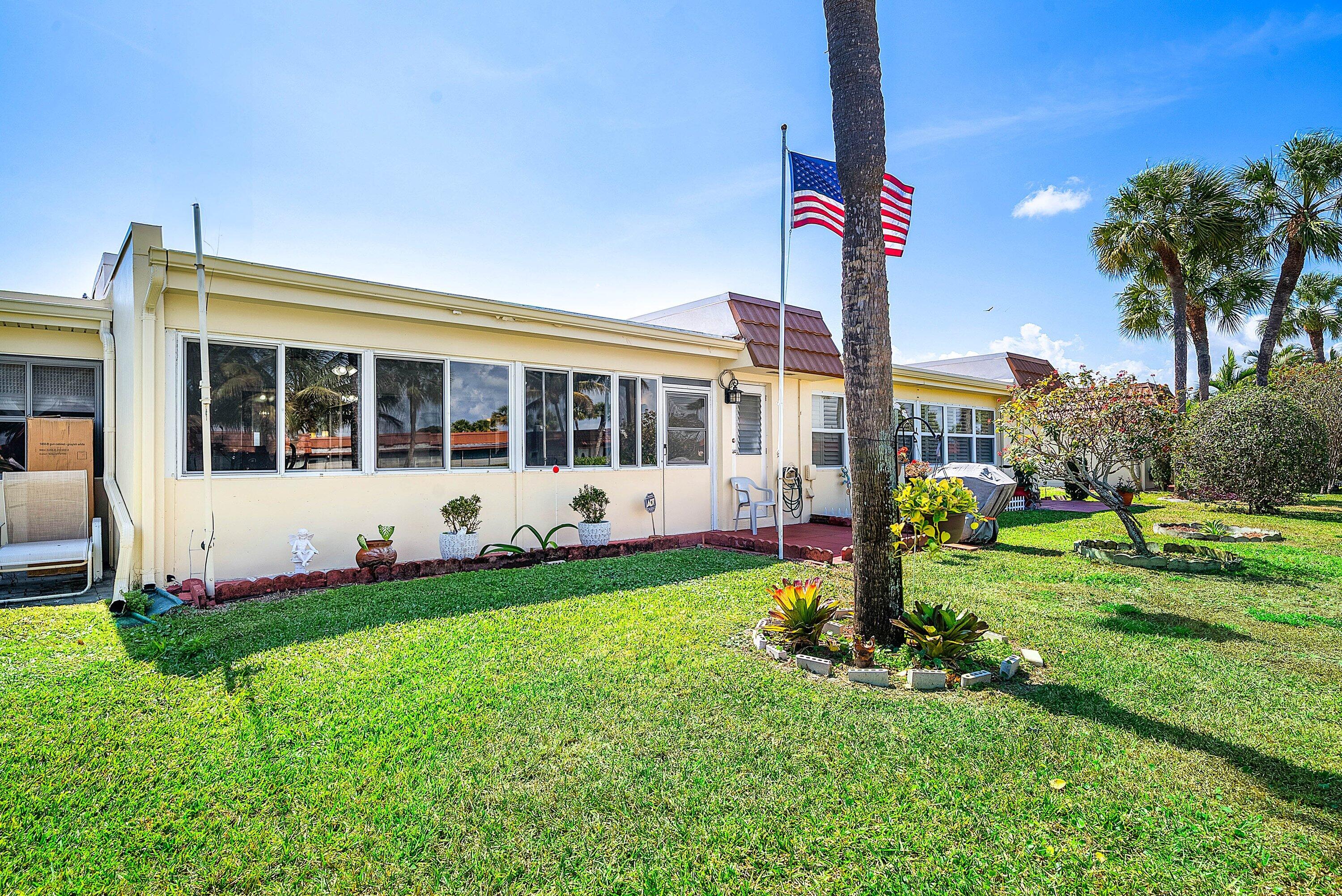 CRESTHAVEN CONDO TOWNHOMES SEC 3 - Residential