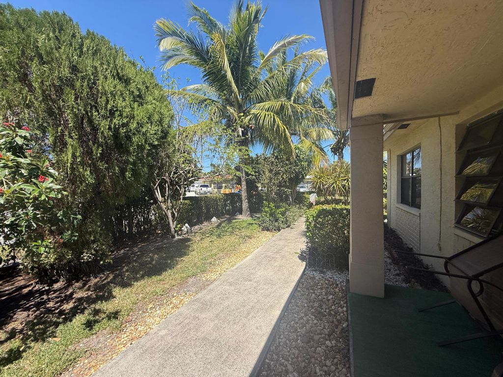 Photo of 90 NW 27th Court N, Boynton Beach, FL 33435 (MLS # R11074355)