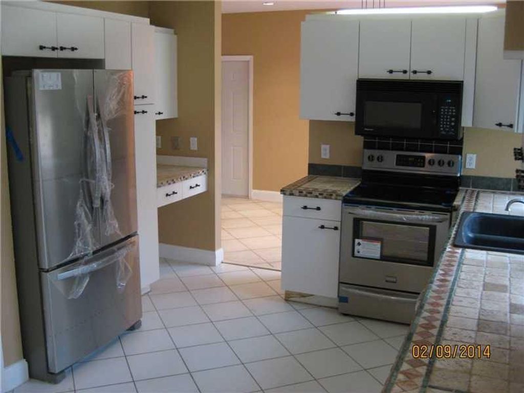 Photo of 11379 Lakeview Drive #70-U, Coral Springs, FL 33071 (MLS # F10471254)