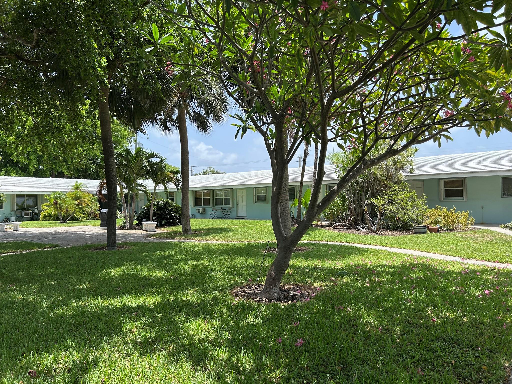 GREAT LOCATION IN HEART OF LIGHTHOUSE POINT;JUST LIKE A HOME WITH FRONT & BACK DOORS WITH ALLEY ACCESS;FURNISHED ONE BEDROOM APARTMENT WITH GARDEN VIEW;CENTRAL AIR/HEAT;FLOORING-TILE/CARPET;ACCORDIAN SHUTTERS ON WINDOWS;UPDATED KITCHEN;UPDATED ELECTRIC PANEL;COMMON PATIO'S TO ENJOY;COMMON LAUNDRY;STORAGE CLOSET;CLOSE TO SHOPPING,BANKS,RESTAURANTS,CITY HALL & LIBRARY;MANY CITY PARKS & ACTIVITIES;ALL OWNERS PAY RESERVE CHARGE ONCE A YEAR DETERMINED BY BUDGET;MAINTENANCE OF $800. PAID QUARTERLY;NO HOPA-ALL AGES WELCOME;SMALL PET OK-ONE UNDER 25 LBS;CAN LEASE AFTER ONE YEAR OWNERSHIP W/RESTRICTIONS;COME & ENJOY!