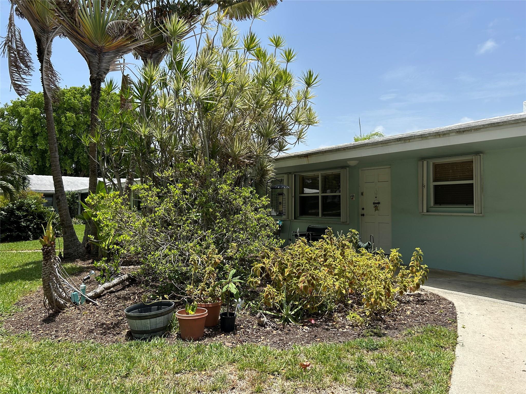 3801 NE 22nd Ter 9