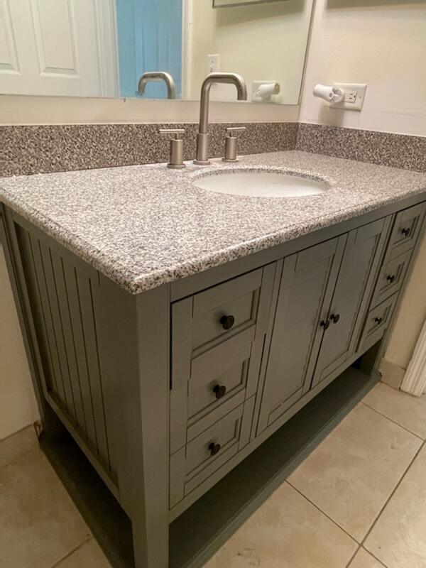 EVERGREEN LAKES CONDO - Residential