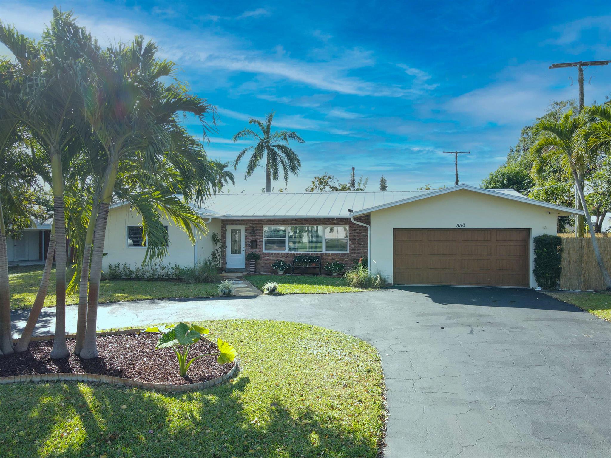 550 NE 5th Street, Pompano Beach, FL, 33060/$875,000 1 550 NE 5th Street