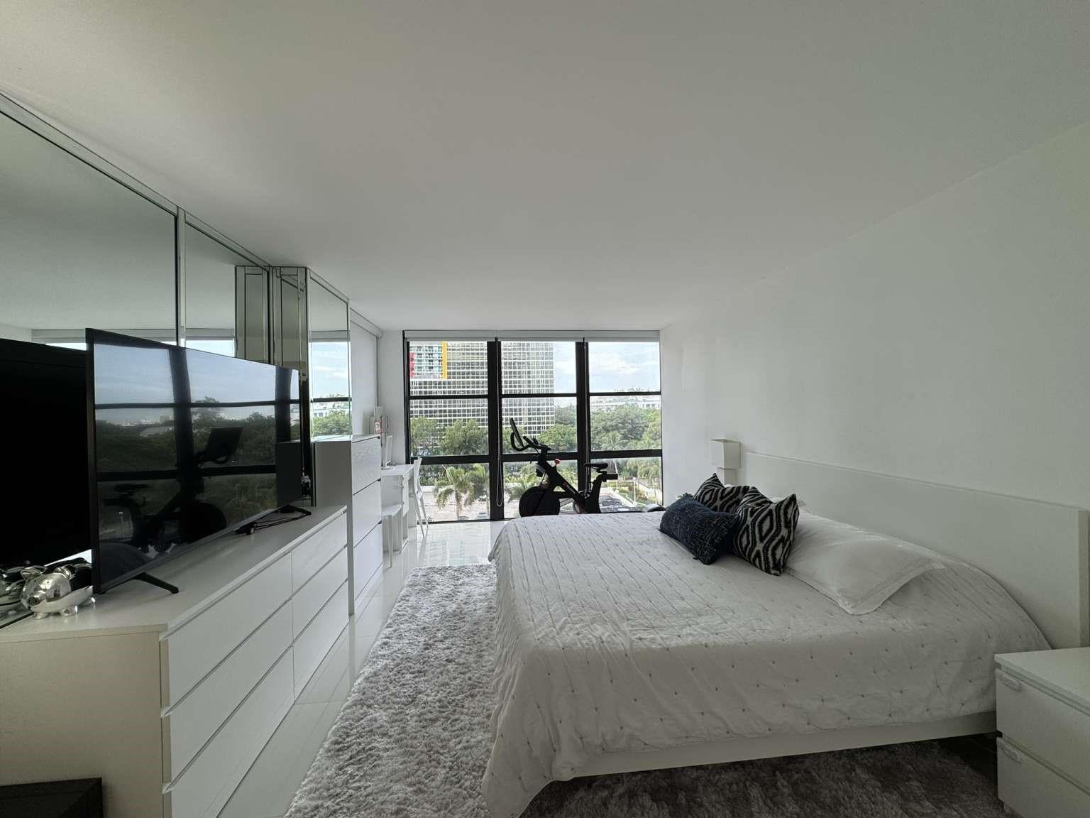 Brickell Place Ph II Cond - Residential Lease