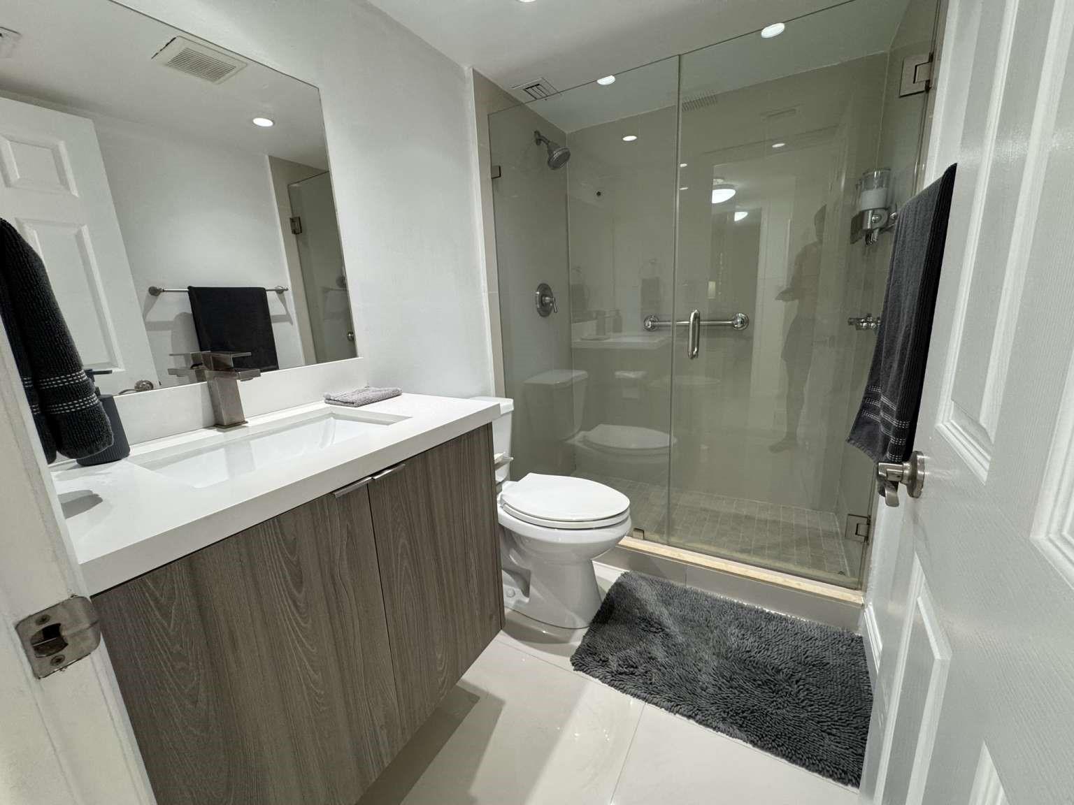 Brickell Place Ph II Cond - Residential Lease