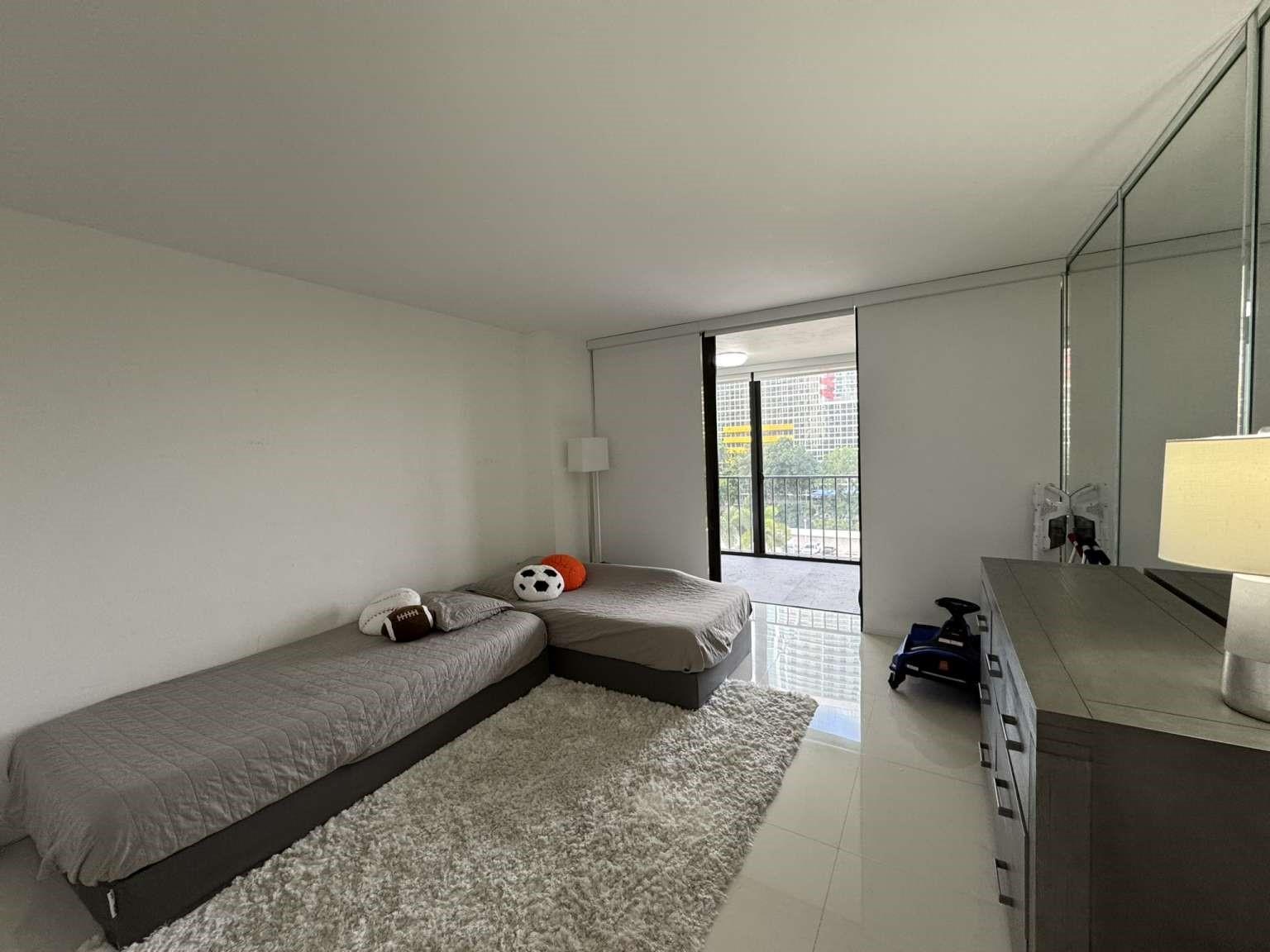 Brickell Place Ph II Cond - Residential Lease
