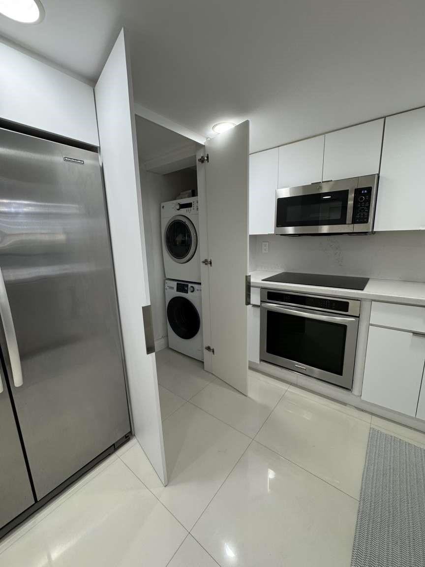 Brickell Place Ph II Cond - Residential Lease