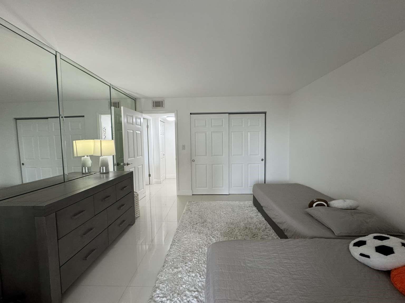 Brickell Place Ph II Cond - Residential Lease