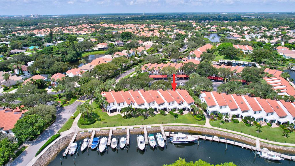 Photo of 2299 Treasure Isle Drive #57, Palm Beach Gardens, FL 33410 (MLS # R11018913)