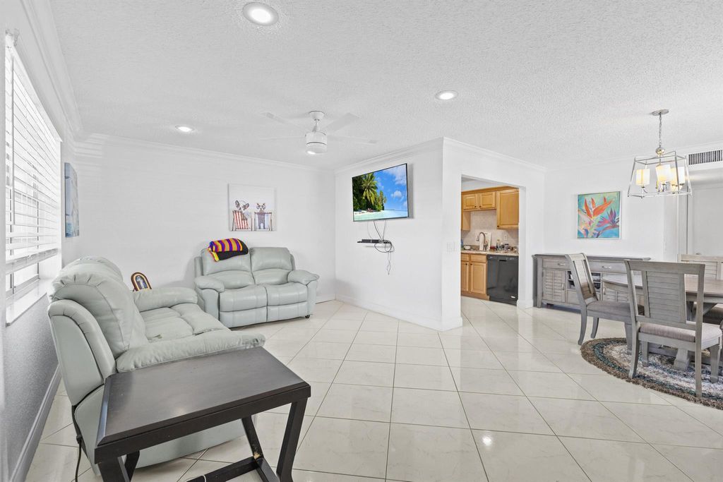 Photo of 137 Burgundy C # 137, Delray Beach, FL 33484 (MLS # R11135930)