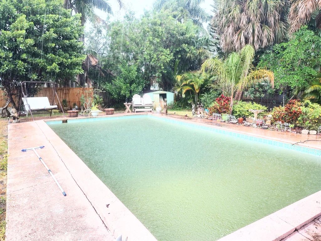 Photo of 897 SW 28th Street, Palm City, FL 34990 (MLS # R10983404)