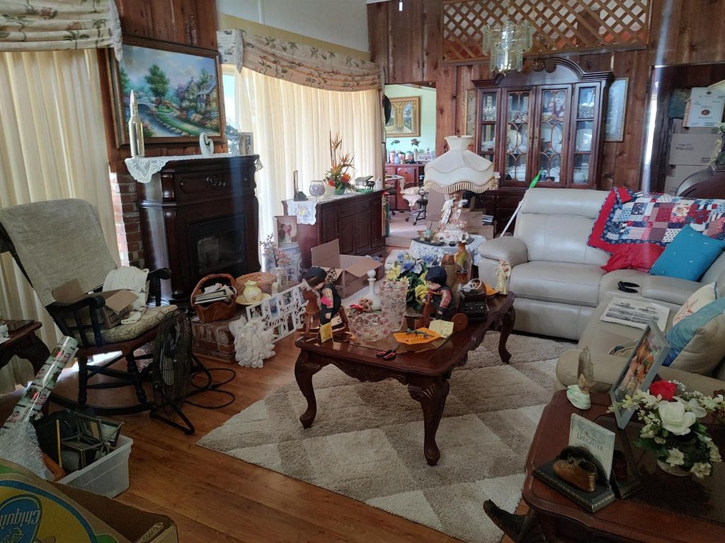 Photo of 897 SW 28th Street, Palm City, FL 34990 (MLS # R10983404)