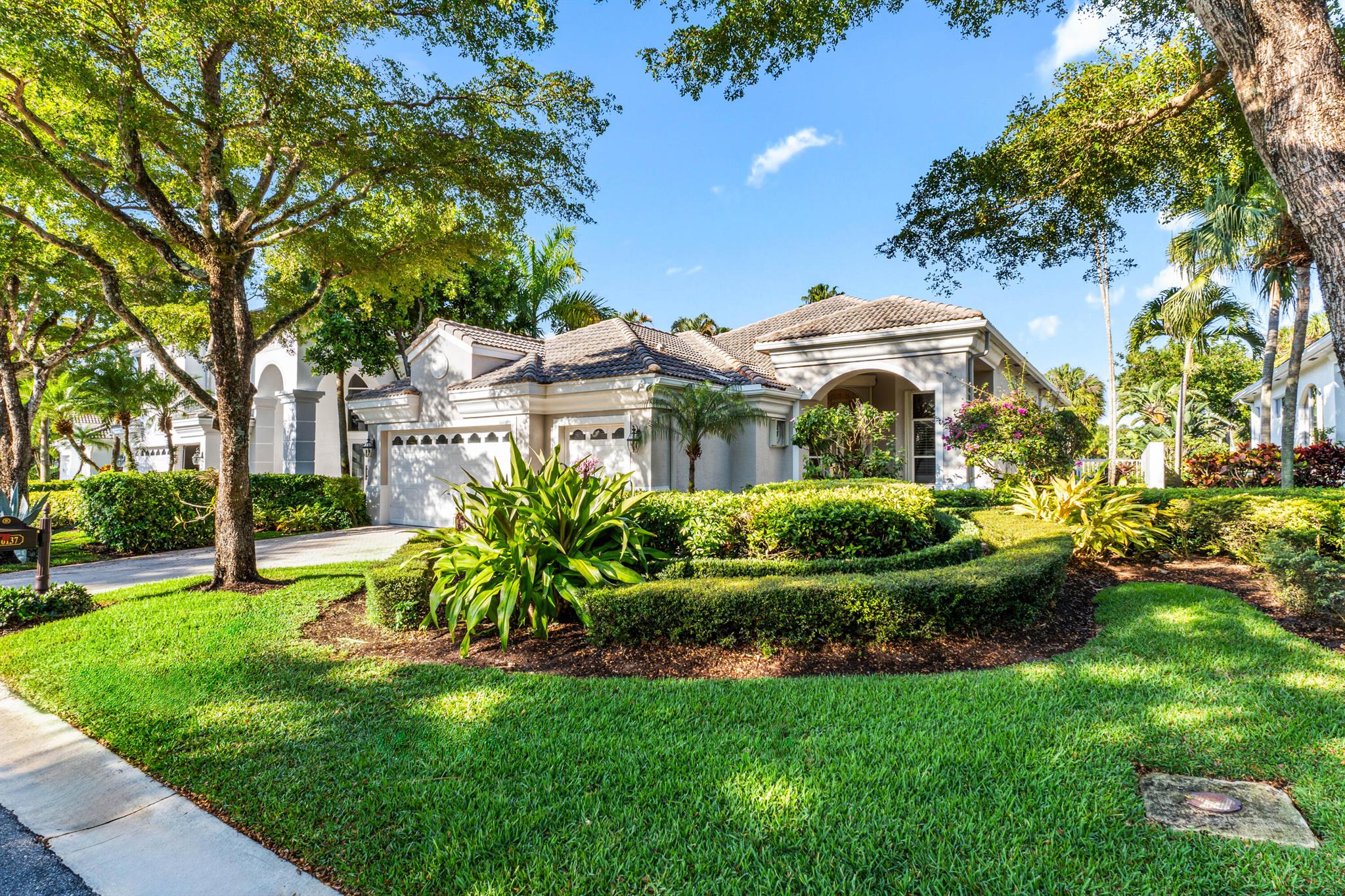 Beautiful and Stately home with spectacular golf course views! This 3 Bedroom house with Den and 3 1/2 Bathrooms is located within Addison Reserve Country Club. Featuring a sweeping golf course view that overlooks the clubhouse. The view can be enjoyed from the master bedroom, living room and kitchen. At 3,256 sq ft under air, this home features an open floorpan, high ceilings, beautiful marble floors, open kitchen to family room, split bedroom floorpan, 2 en-suite guest bedrooms and a substantial separate den/office. Both A/C units replaced in 2020, private pool, covered patio, accordion shutters, cabana bath. Addison Reserve is a platinum club, located in Delray Beach which allows its members to enjoy golf, tennis, pickleball, paddle, restaurants, and an elite lifestyle.