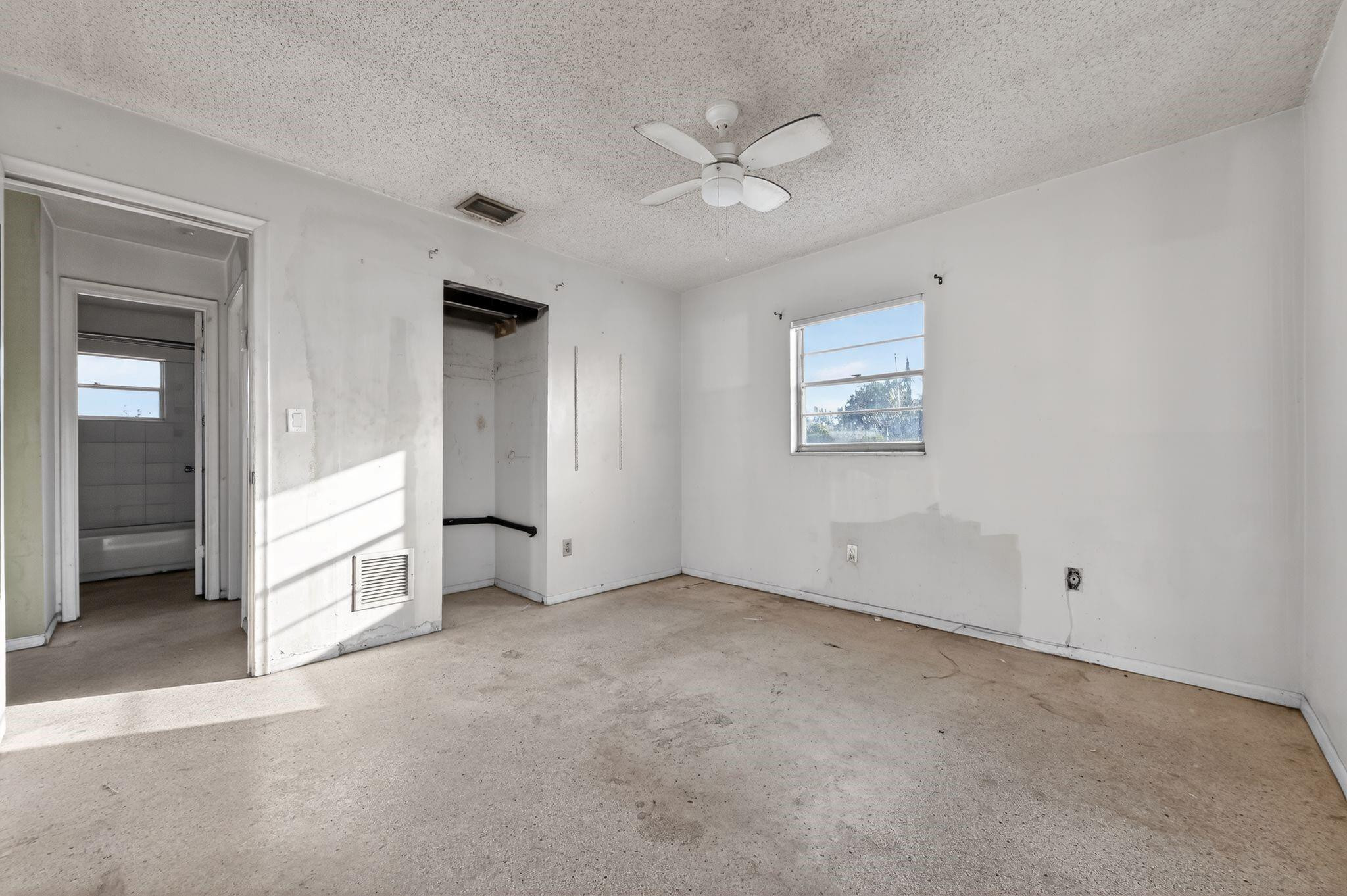 Lake Worth Hills Add 02 R - Residential