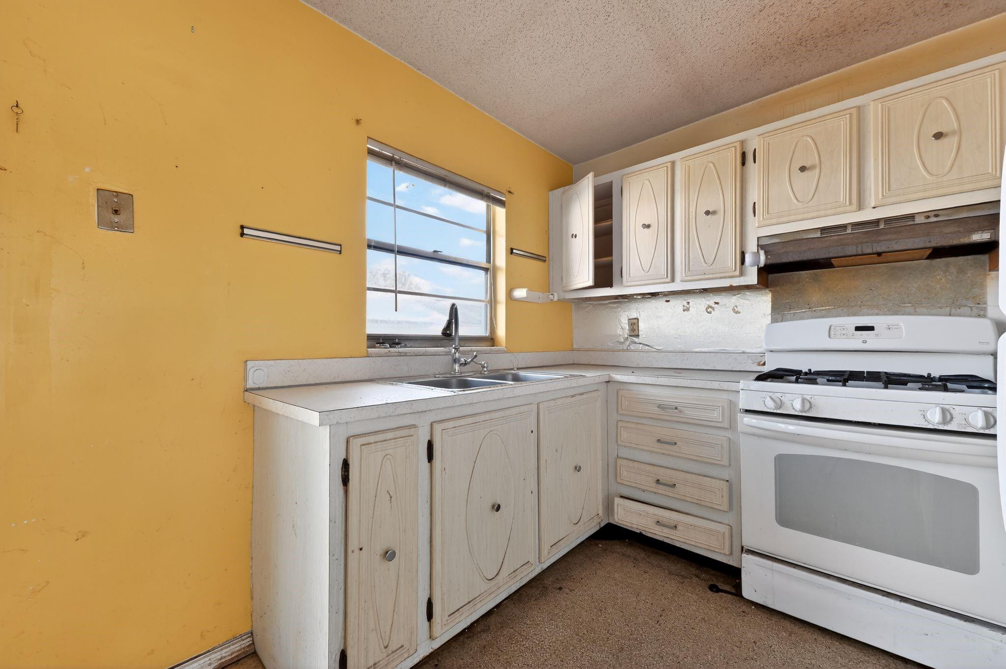 Lake Worth Hills Add 02 R - Residential