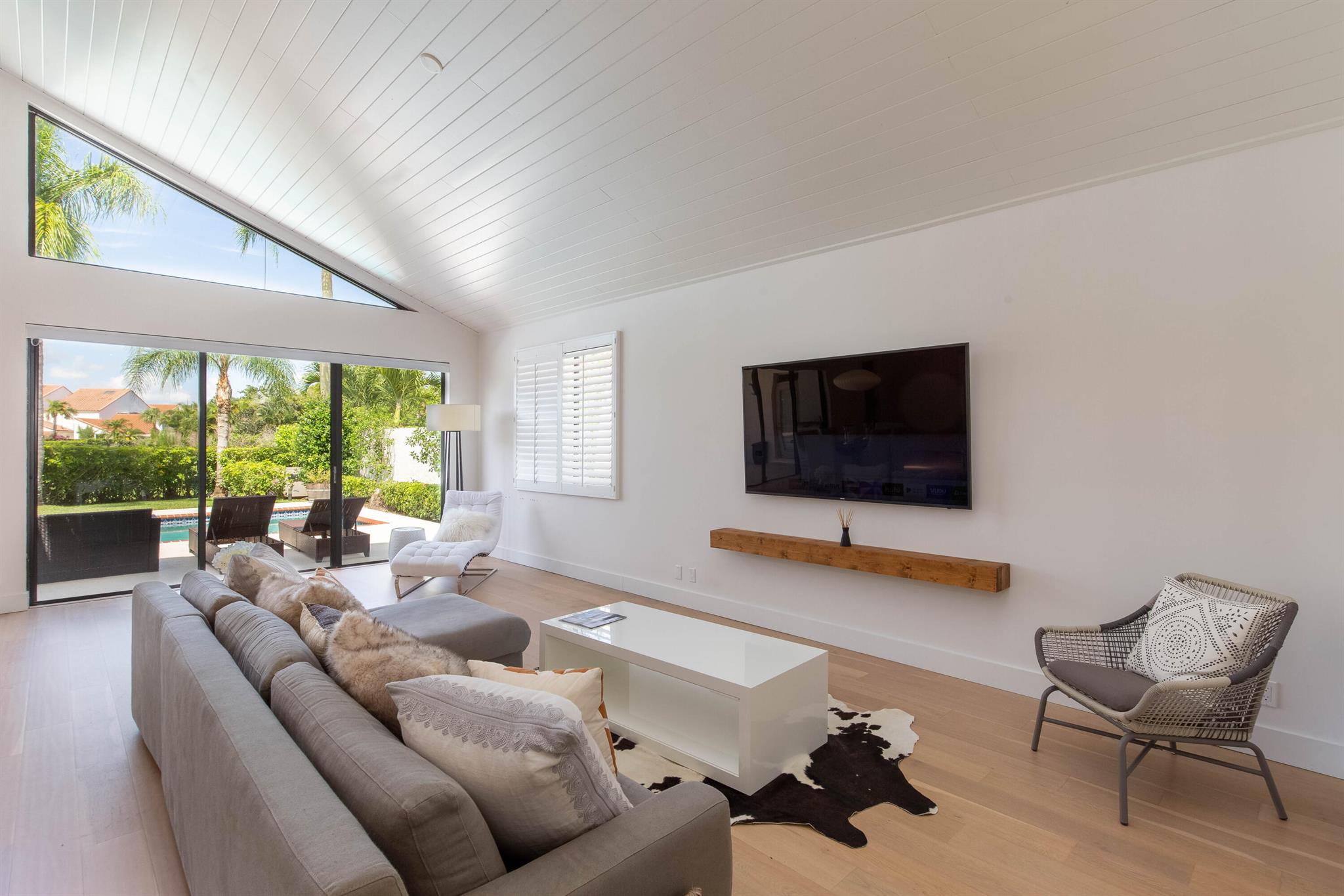 WINDSOR WAY 2 - Residential Lease