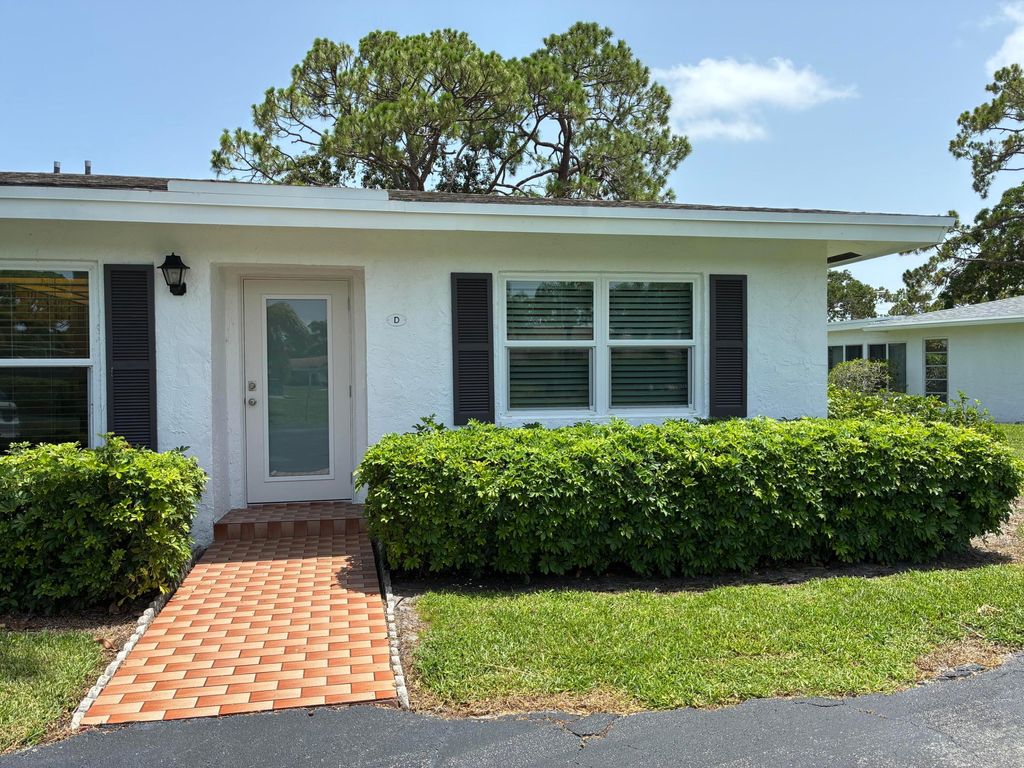 Photo of 5178 Privet Place #D, Delray Beach, FL 33484 (MLS # B26003875)