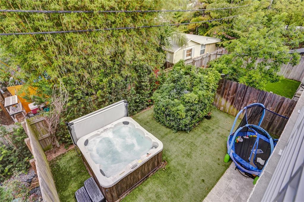 Tarpon River - Residential