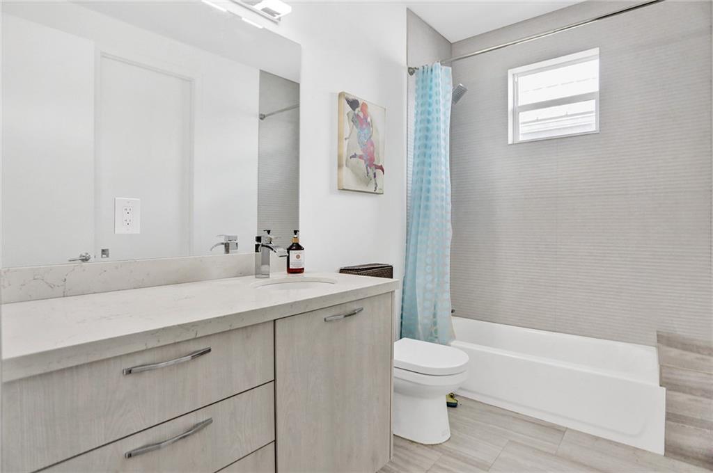 Tarpon River - Residential