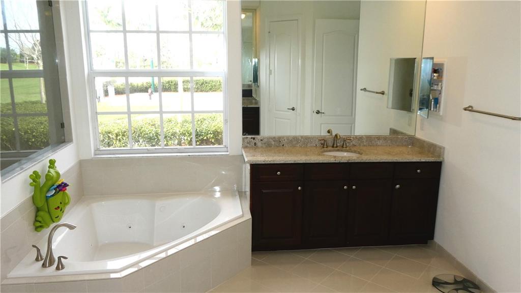 Debuys 180-147 B - Residential Lease