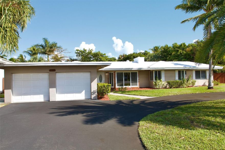 Located in Lighthouse Point, one of the most desirable Neiborhood, this 2700sf house is featuring 4 bedrooms / 3 bathrooms and a very large pool on 14400sf lot (100ftx144ft). It is offered as land due to the potential and value of the land to build your dream home. The property is sold AS IS. Its main assets are the size of the lot, the environment, the proximity to beautiful beaches, good public schools, and stunning marina.