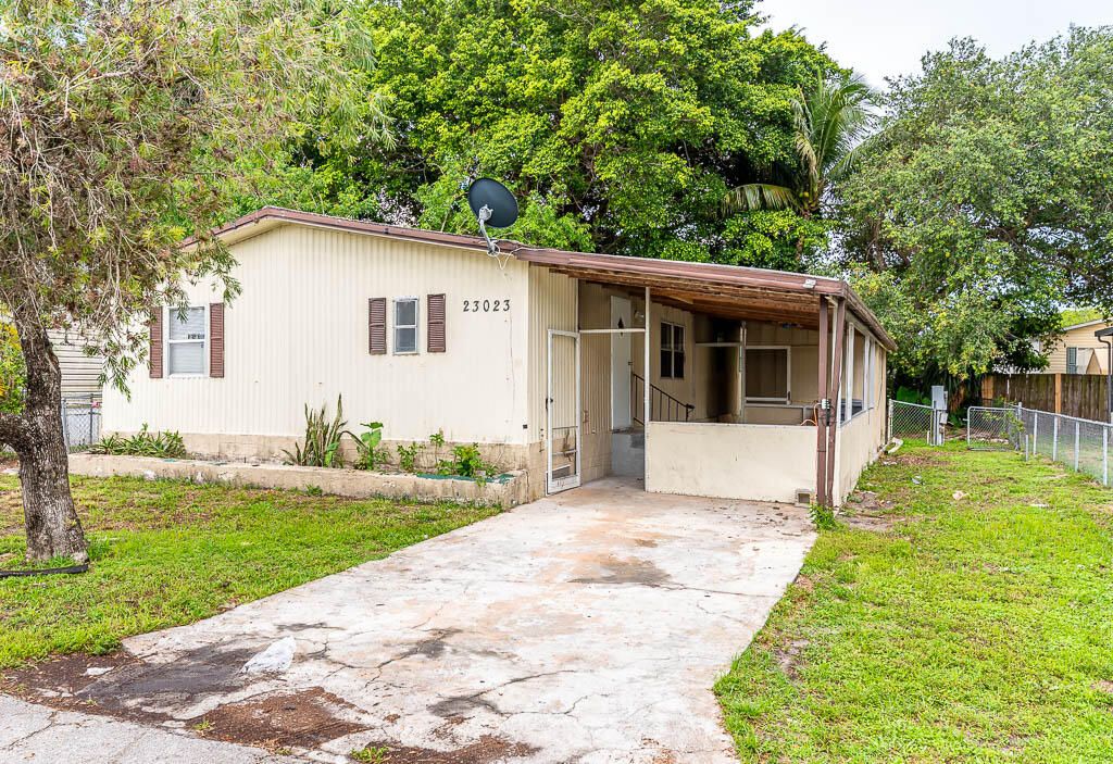 Photo of 23023 Watergate Circle, Boca Raton, FL 33428 (MLS # R11147022)
