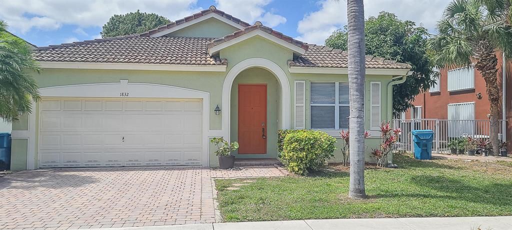 Photo of 1832 Magliano Drive, Boynton Beach, FL 33436 (MLS # R10874870)