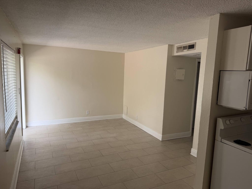 Photo of 1151 NE 16th Court #2, Fort Lauderdale, FL 33305 (MLS # B26059716)