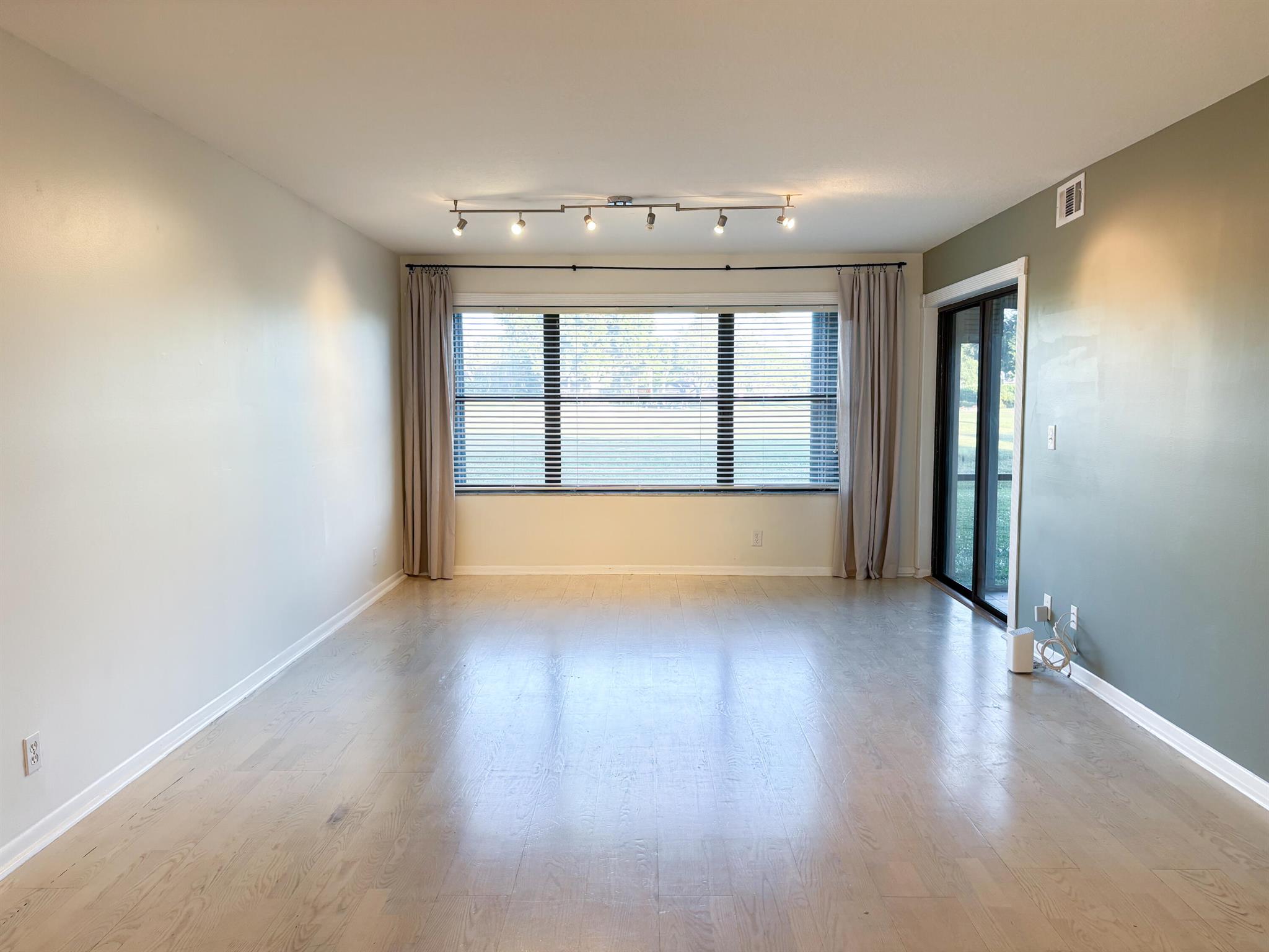 LUCERNE GREENS CONDO - Residential