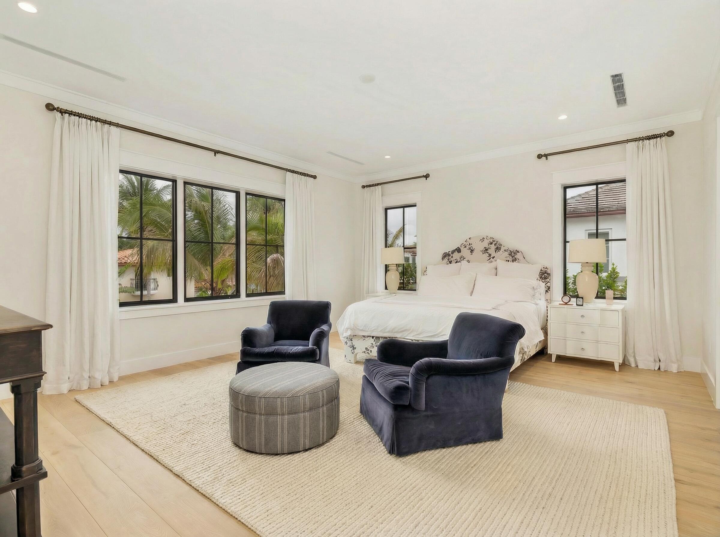 EL CID COURT - Residential