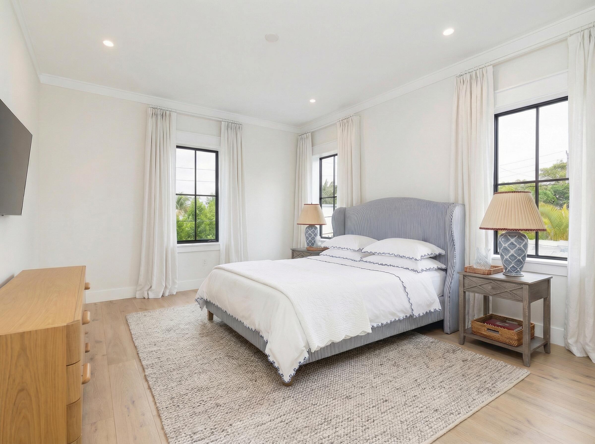 EL CID COURT - Residential