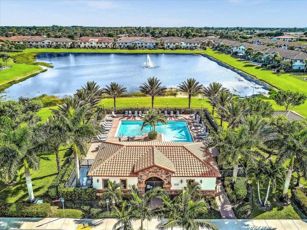 Cambria Parc - Residential