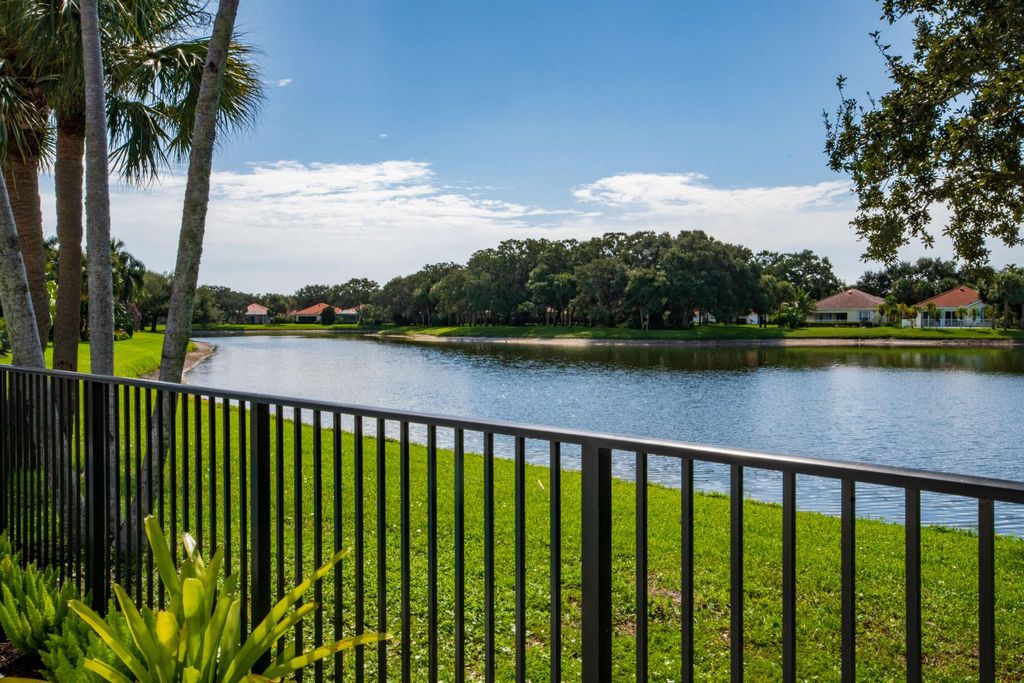 Photo of 105 Lost Bridge Drive, Palm Beach Gardens, FL 33410 (MLS # R11120688)