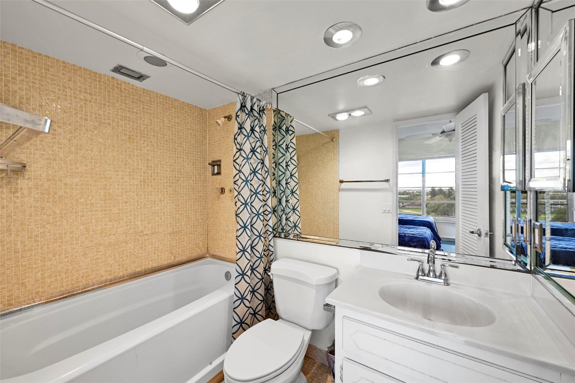 Palm Aire - Residential