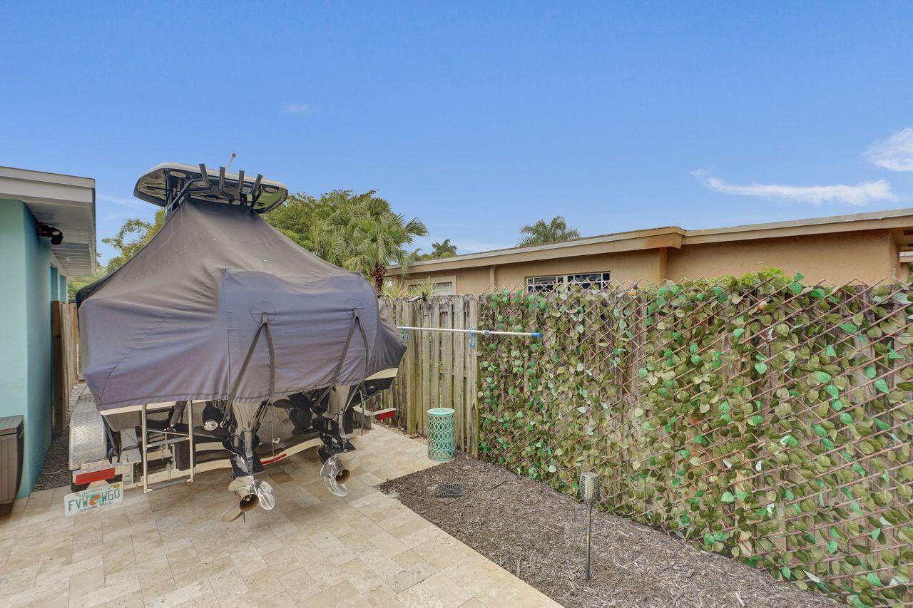 LYONS PARK FIRST ADD - Residential