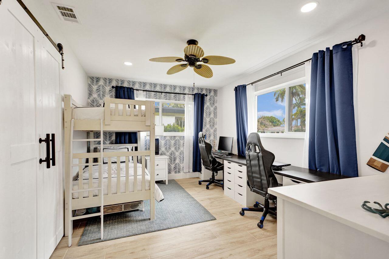 LYONS PARK FIRST ADD - Residential