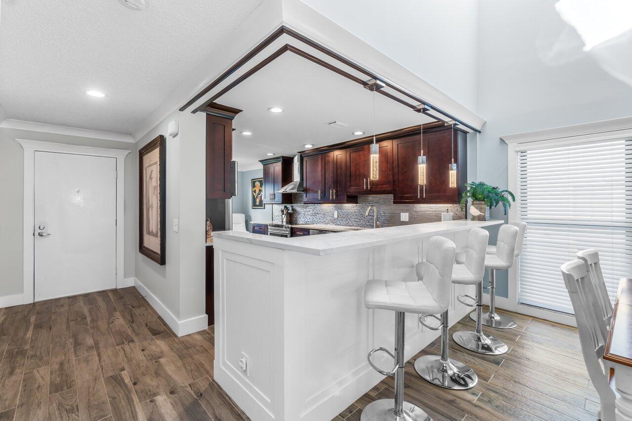 EASTGATE AT HUNTERS RUN CONDO - Residential