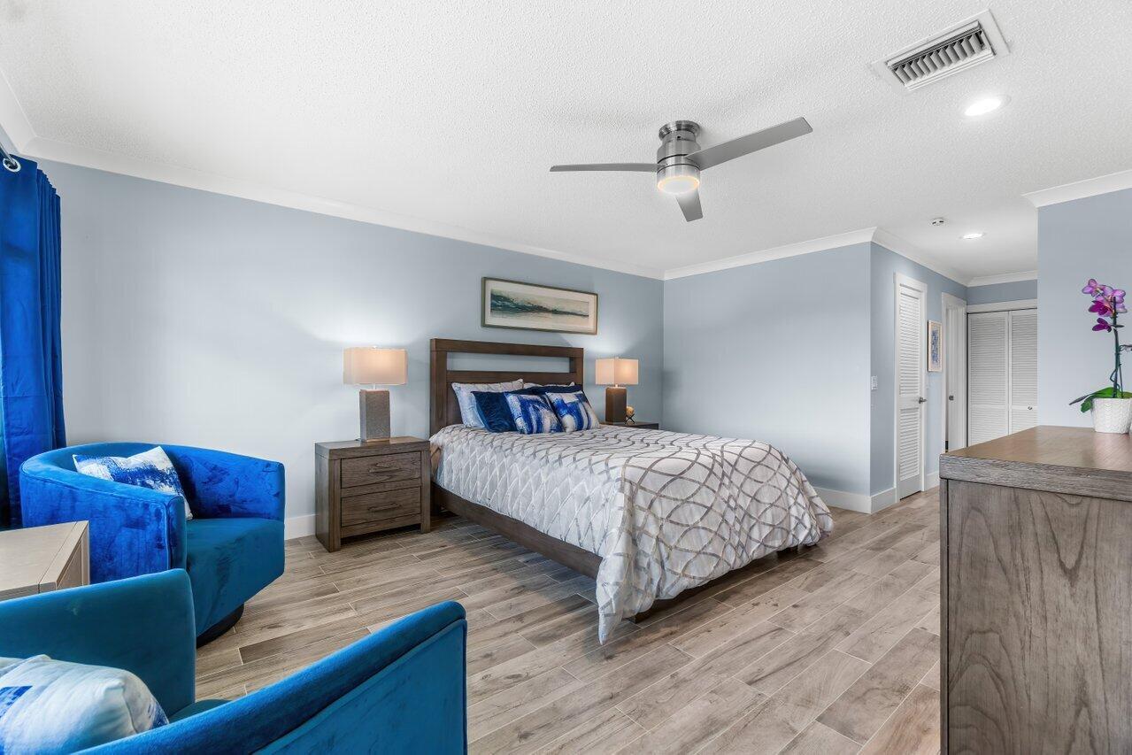 EASTGATE AT HUNTERS RUN CONDO - Residential