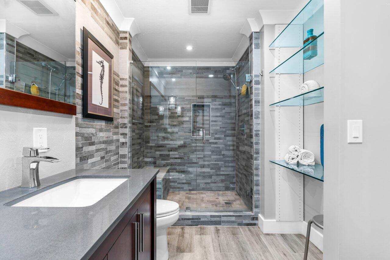 EASTGATE AT HUNTERS RUN CONDO - Residential